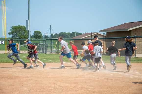 Minnesota Twins Clinic-15